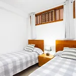 Appartement Home2book Serene & Pool, Escape *